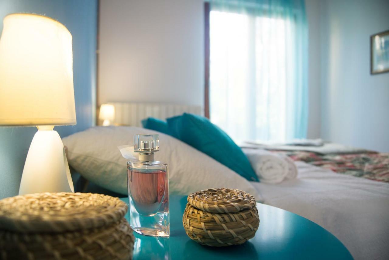 Leona Apartment คราลเยวีจา ภายนอก รูปภาพ