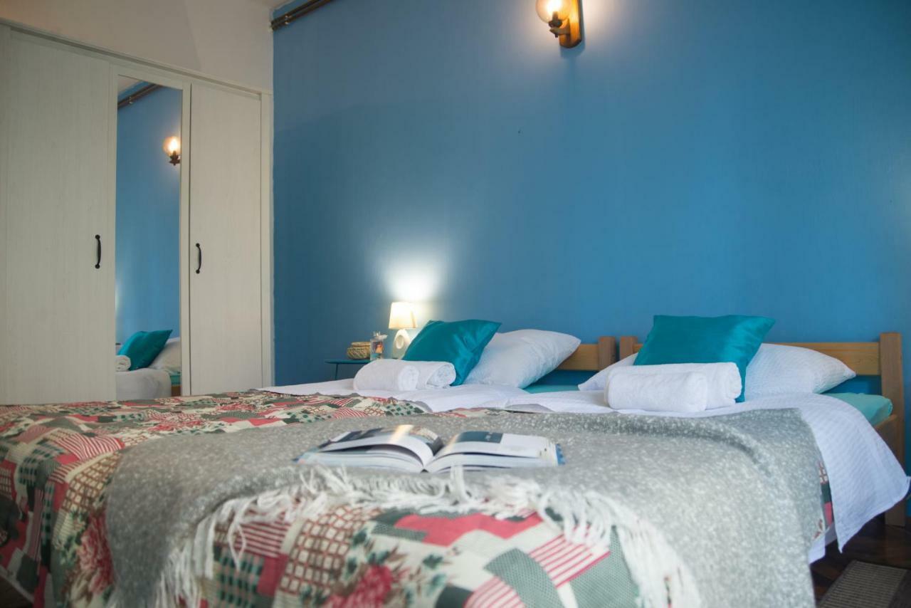 Leona Apartment คราลเยวีจา ภายนอก รูปภาพ