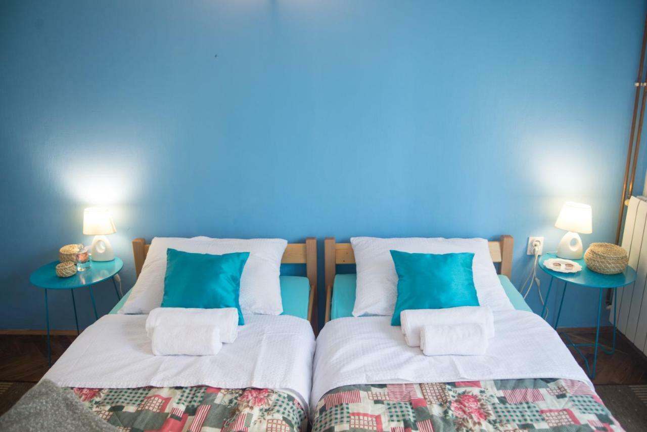 Leona Apartment คราลเยวีจา ภายนอก รูปภาพ