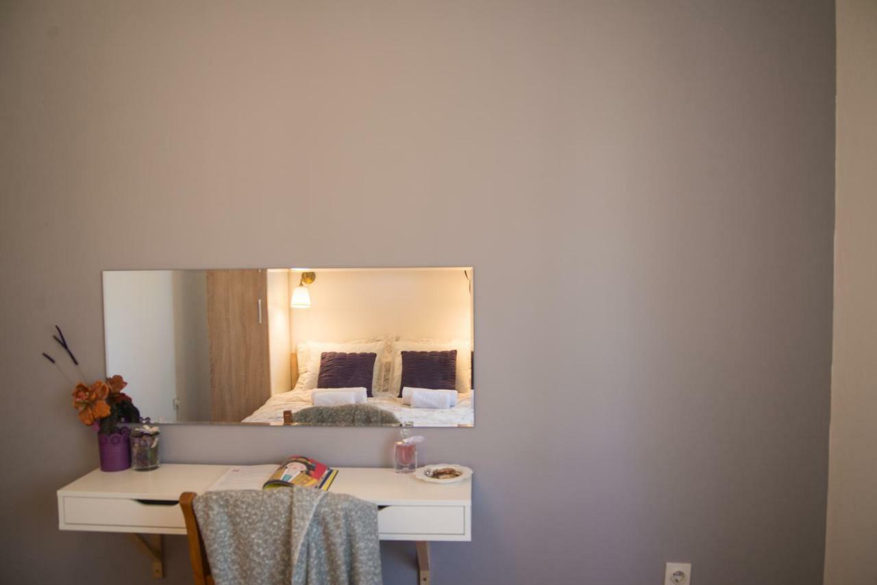 Leona Apartment คราลเยวีจา ภายนอก รูปภาพ